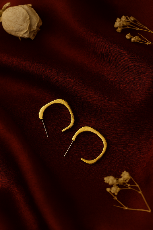 Bold Curve Matte Gold Hoops