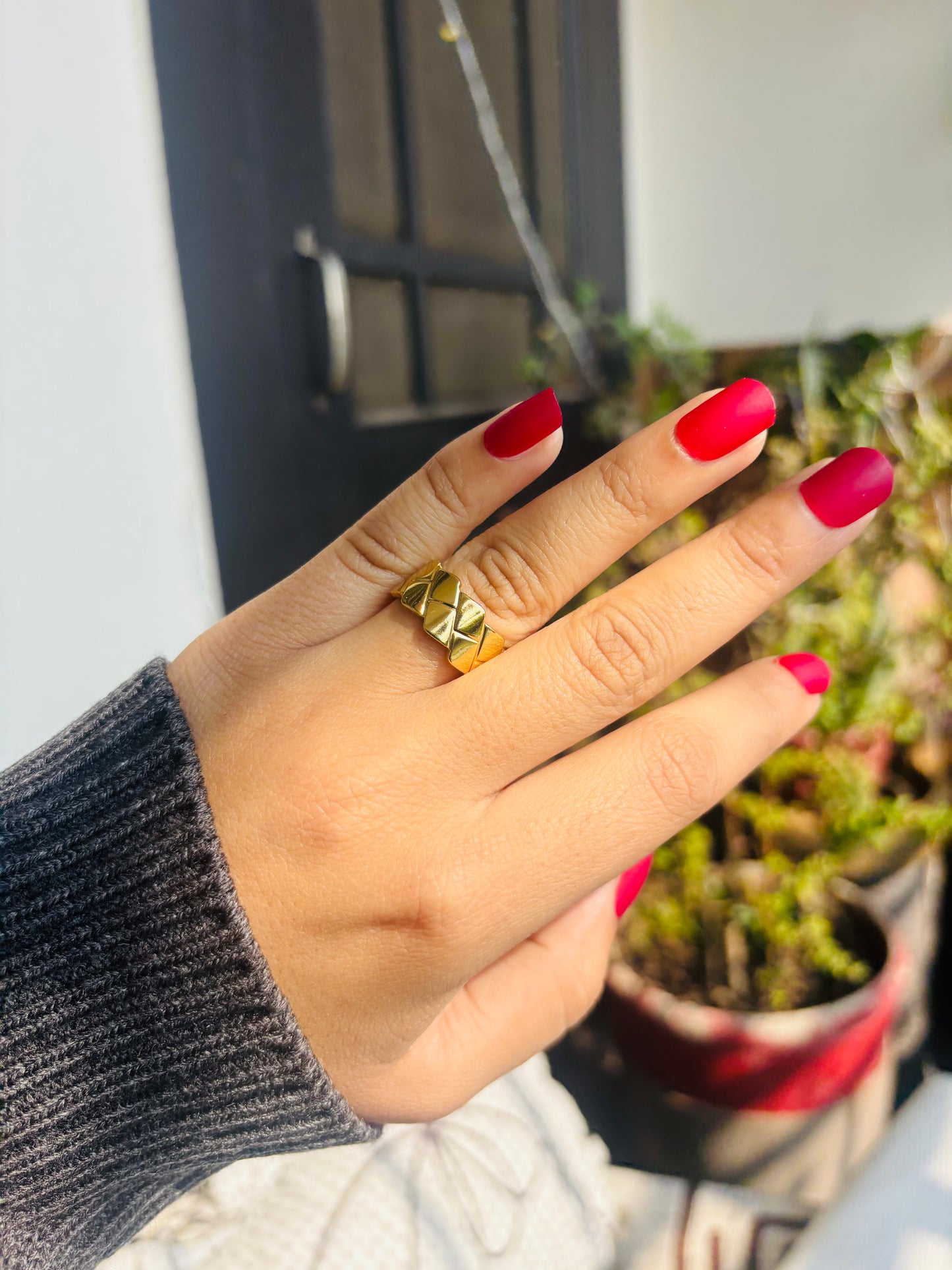 Divine ring
