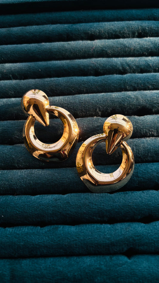 Drop dangling earrings