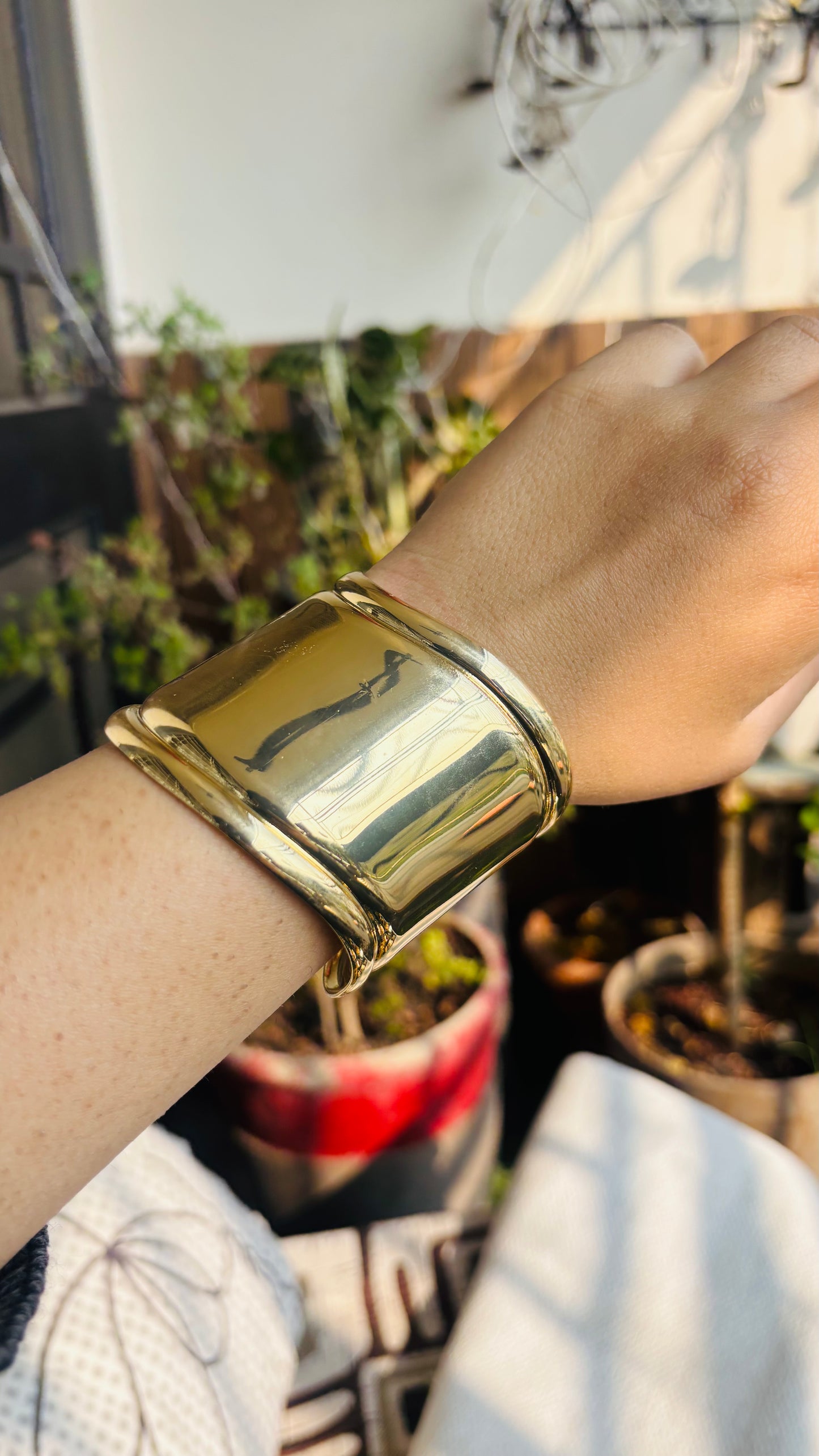 Statement patterned bracelet