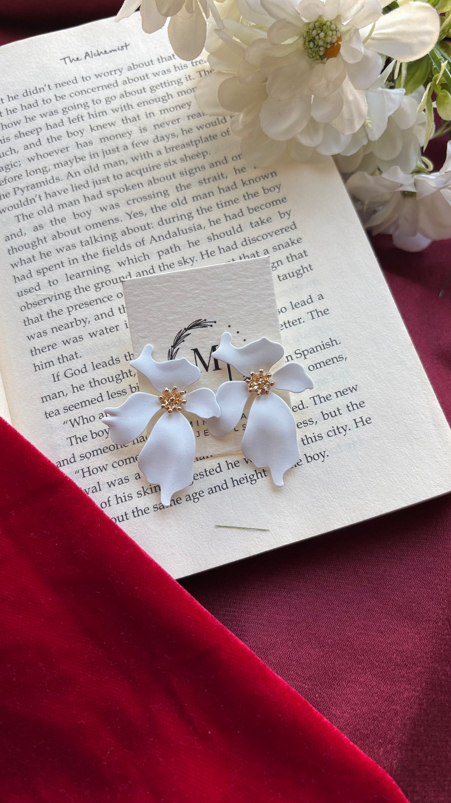 Blossom Aura Floral Earrings – Dual Tone Elegance