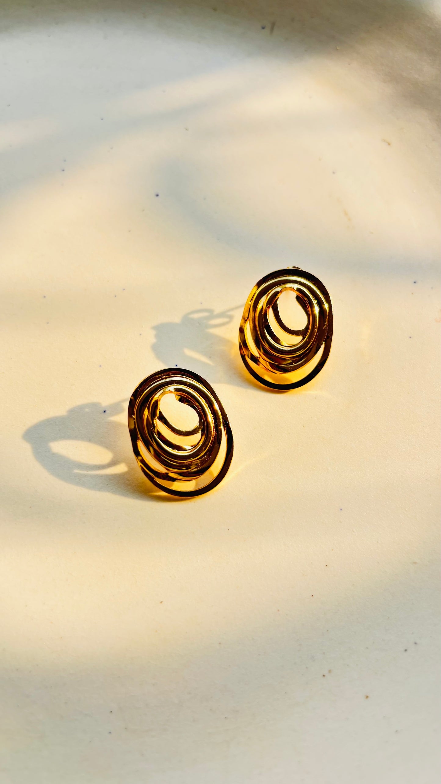 Rounds studs