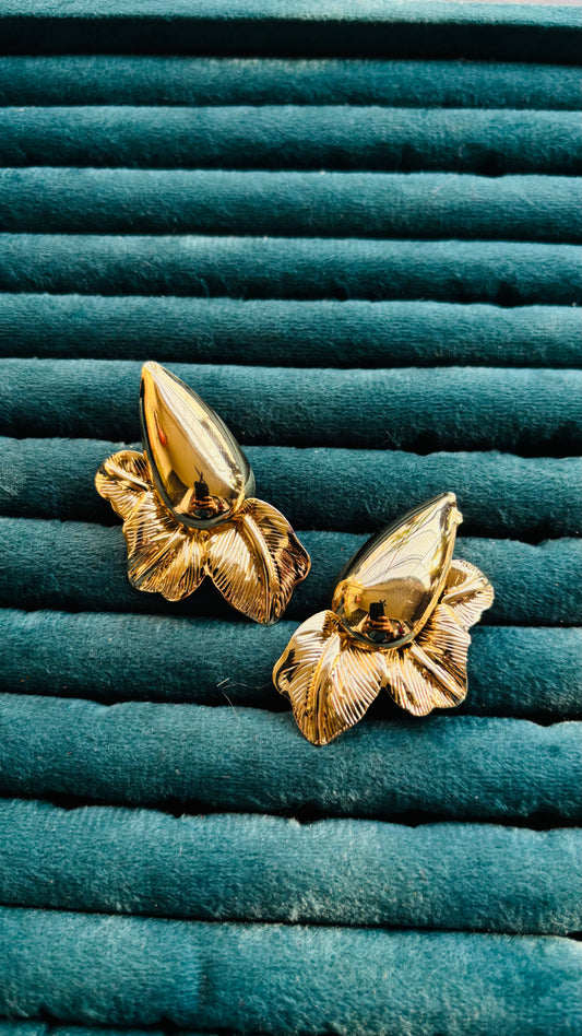 Drop flower earrings