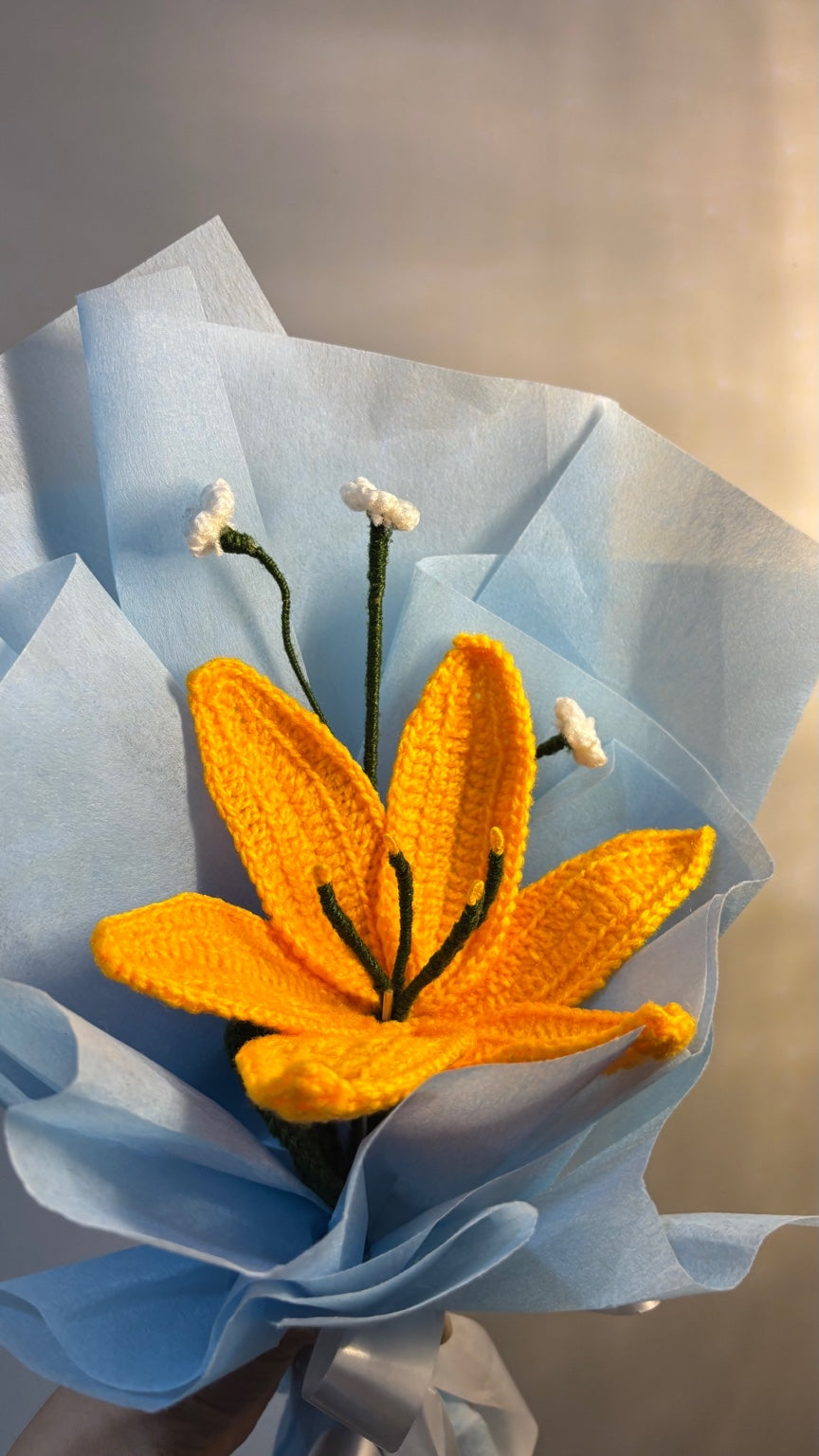Crocheted Lily Bloom with Mini Florals
