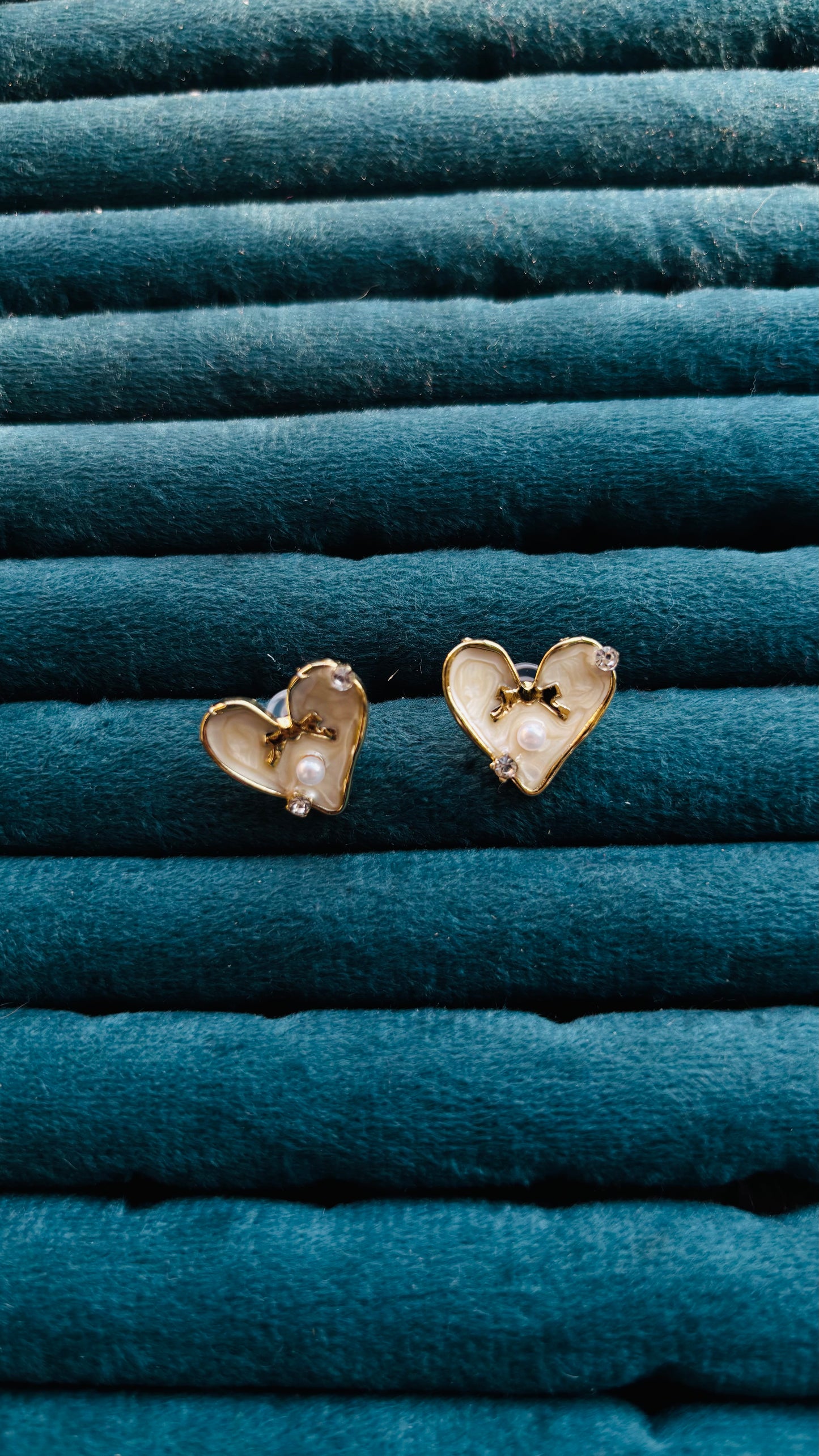 White heart studs