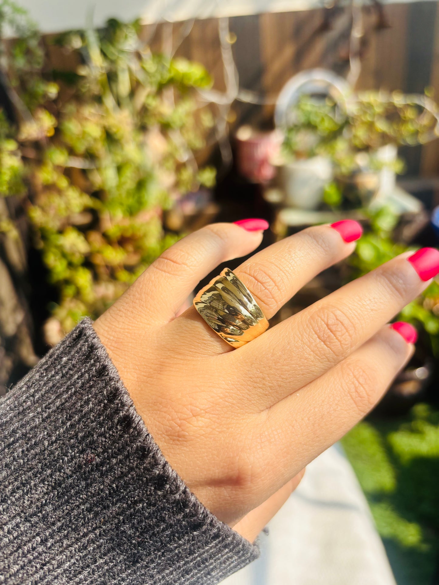 Aurora Ripple Ring