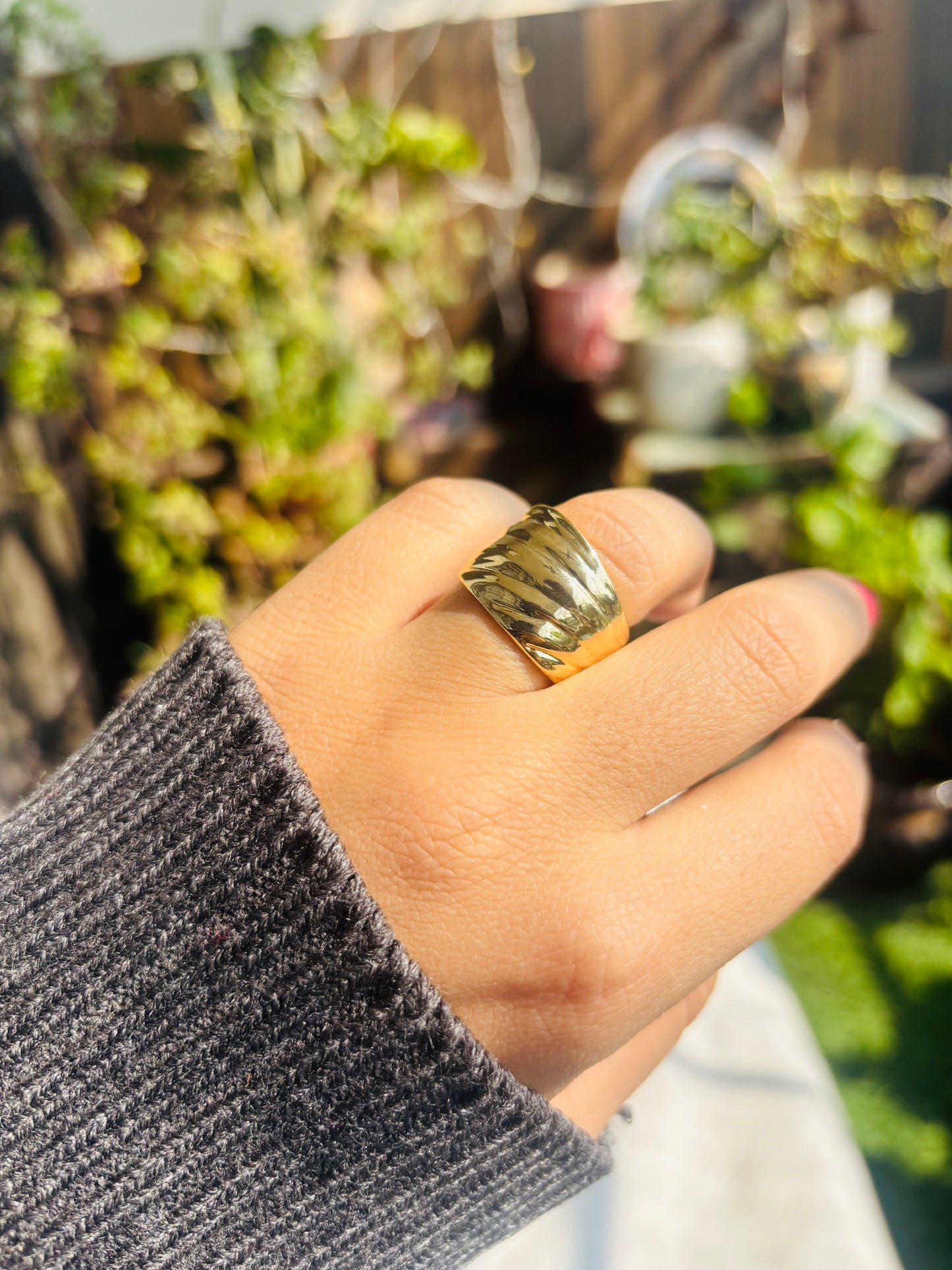 Aurora Ripple Ring