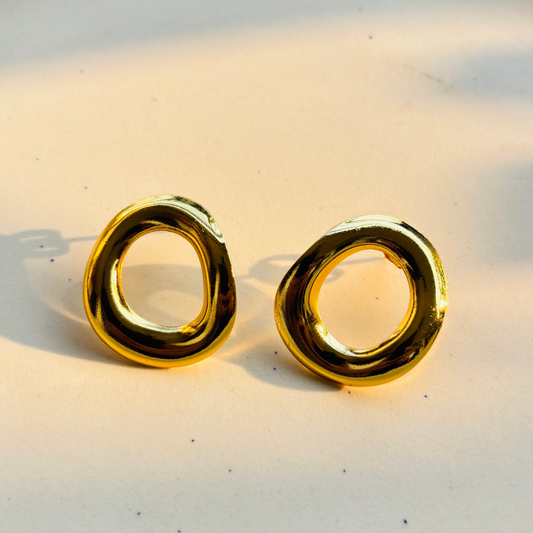 Round earrings