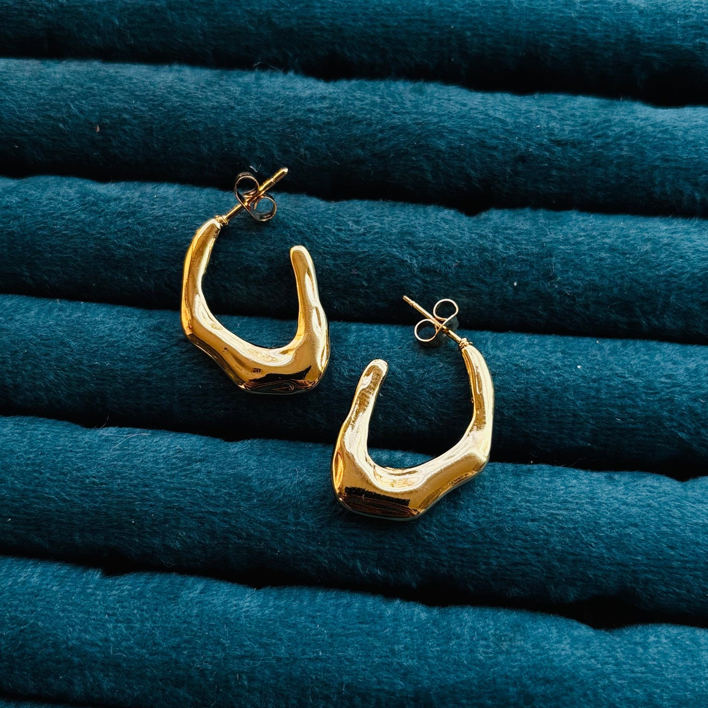 Ature hoops