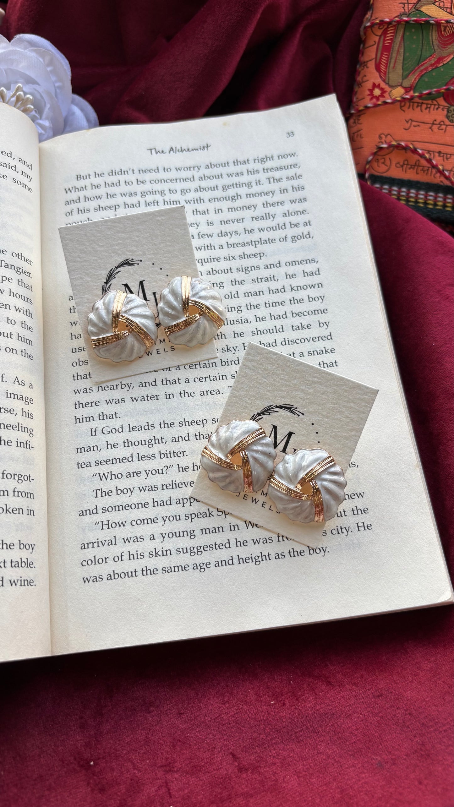 Ivory Shell Twist Stud
