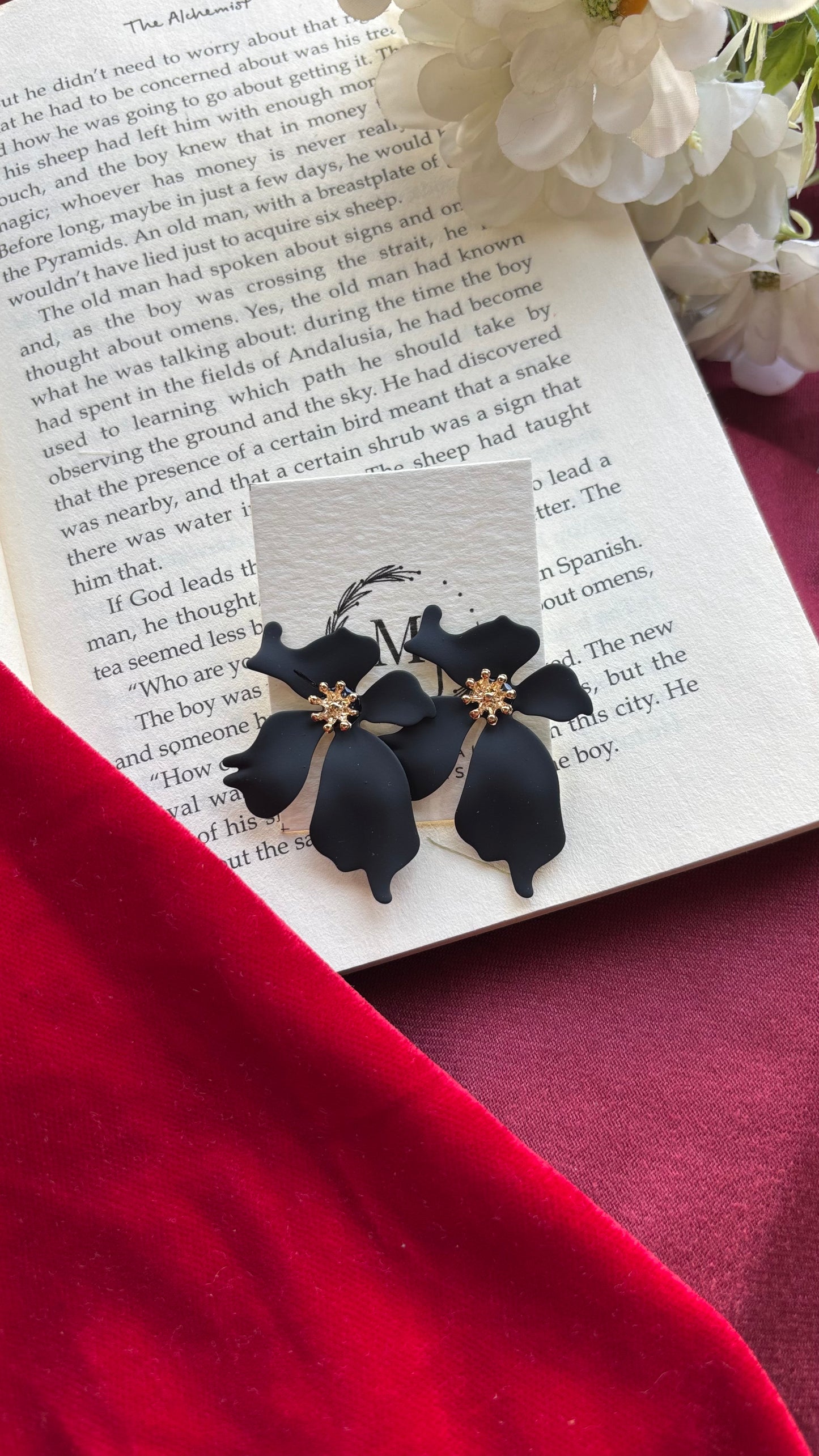Blossom Aura Floral Earrings – Dual Tone Elegance